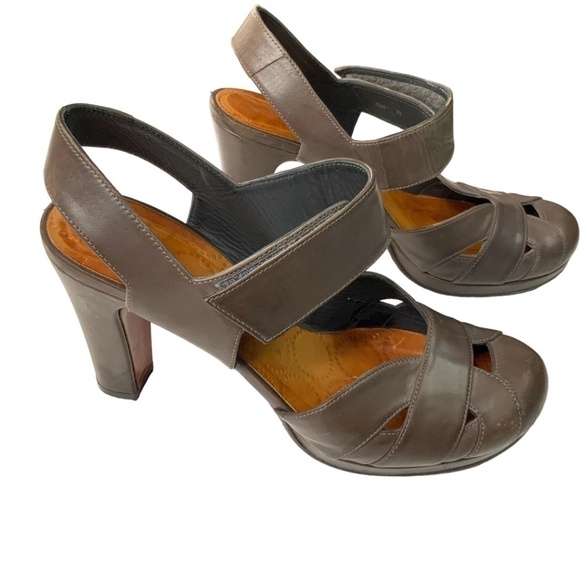 Chie MIHARA Taupe Beige Genuine Leather Closed Toe Heeled Sandal US Sz 8.5 - Picture 4 of 11